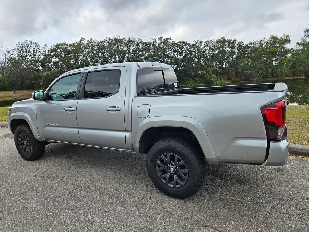 2022 Toyota Tacoma SR5 3