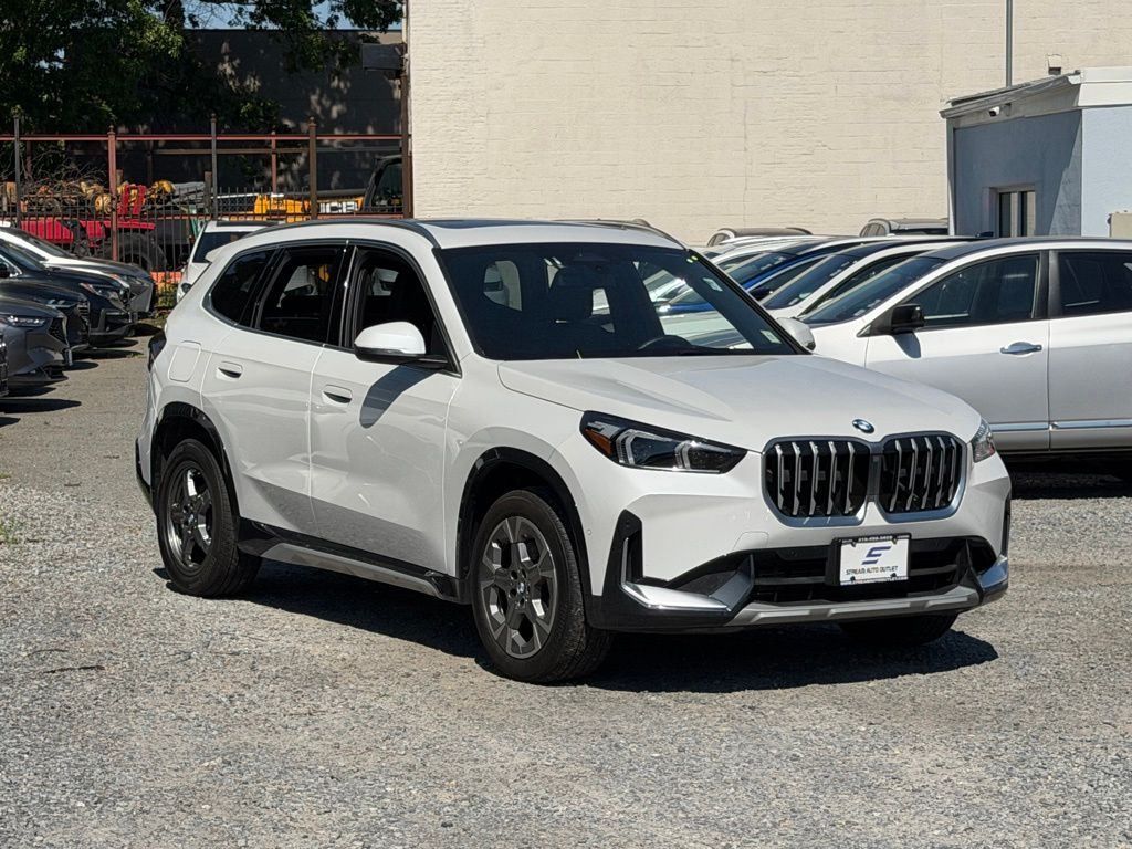 2026 BMW X1 xDrive28i's photo