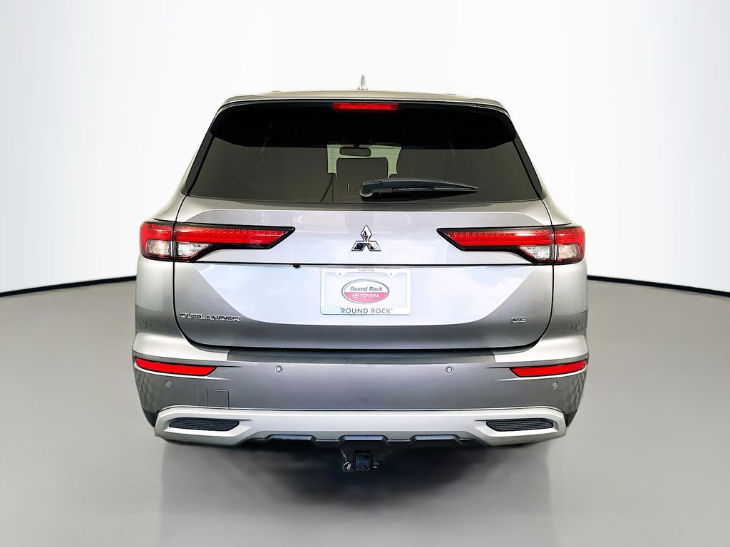 Thumbnail: 2022 Mitsubishi Outlander - 6