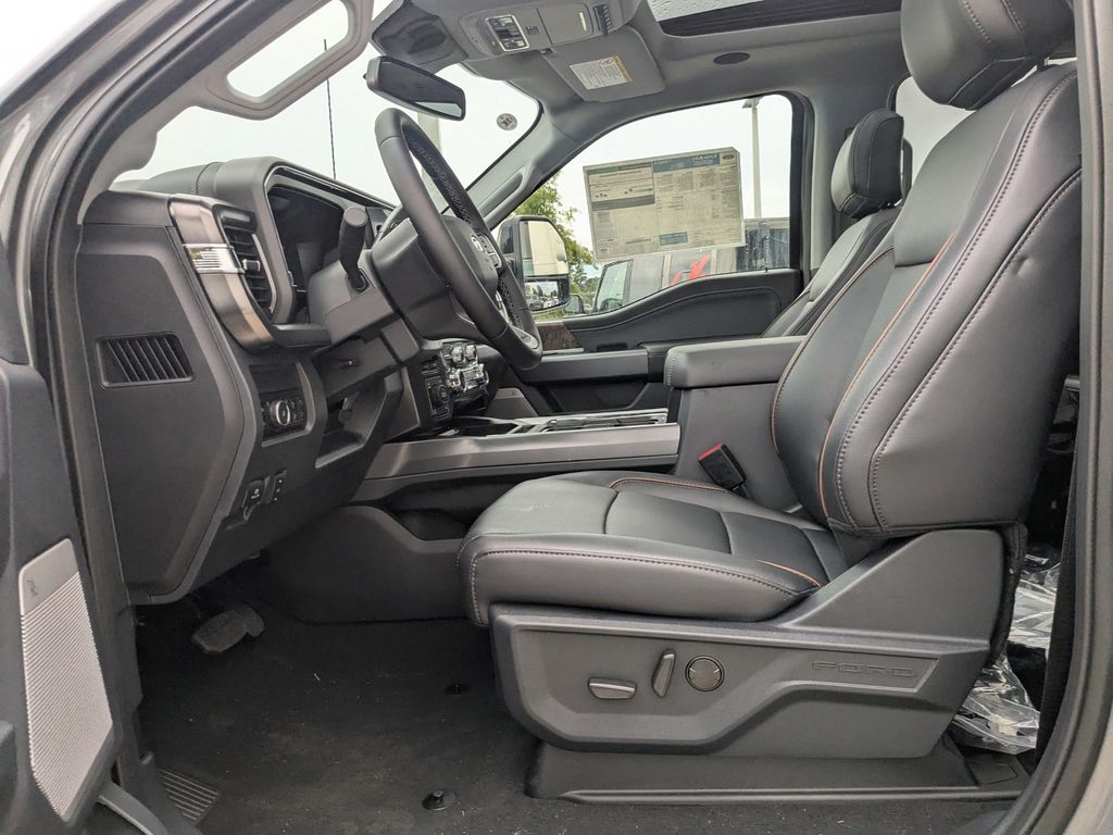 2025 Ford F-250 LARIAT