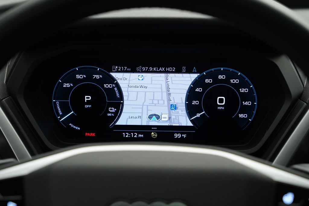 Thumbnail: 2023 Audi Q4 e-tron - 19