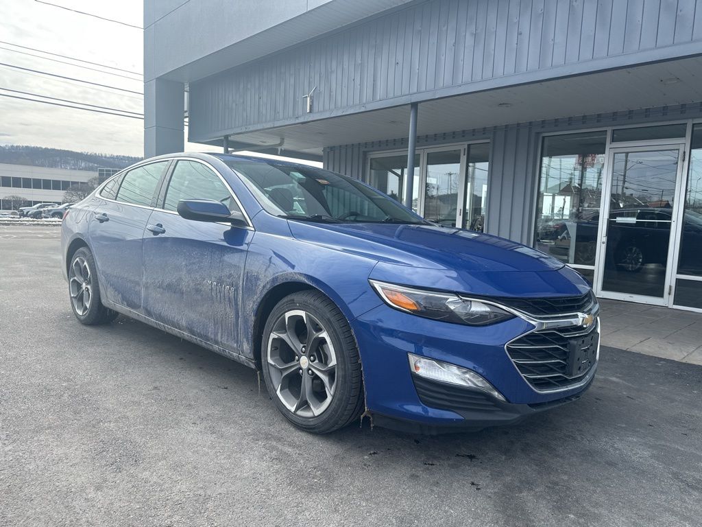 2023 Chevrolet Malibu LT with 1LT FWD