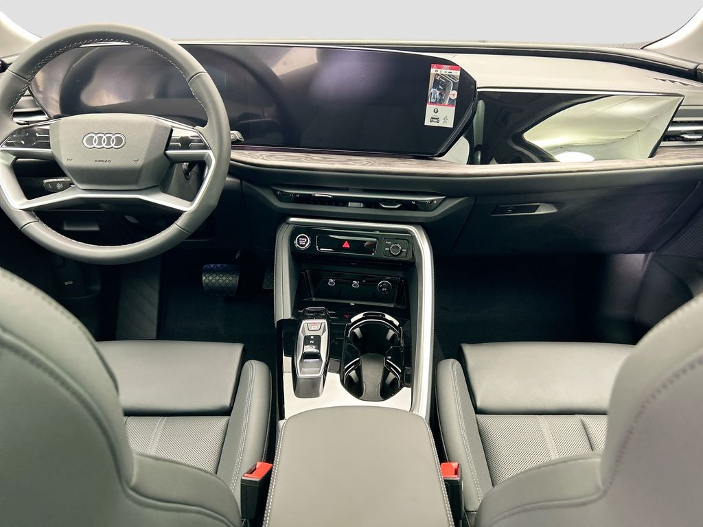 Thumbnail: 2025 Audi Q5 - 13