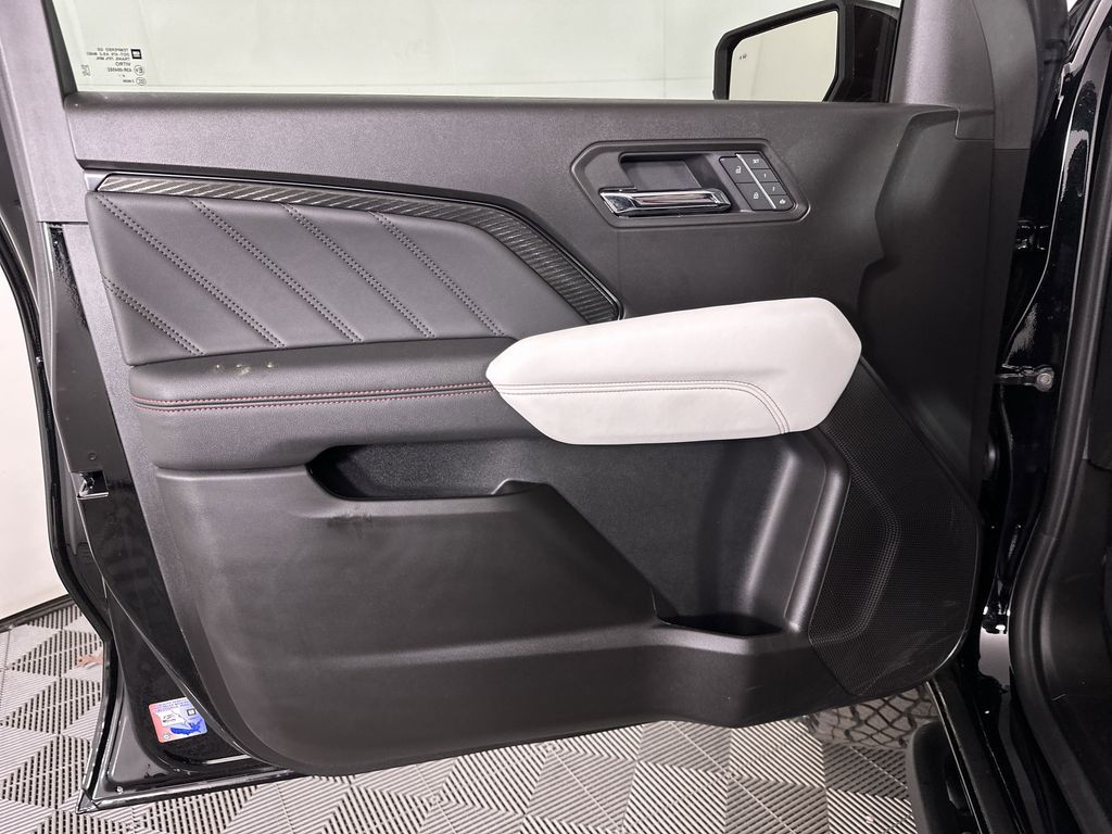 new 2025 GMC Canyon car, priced at $50,465