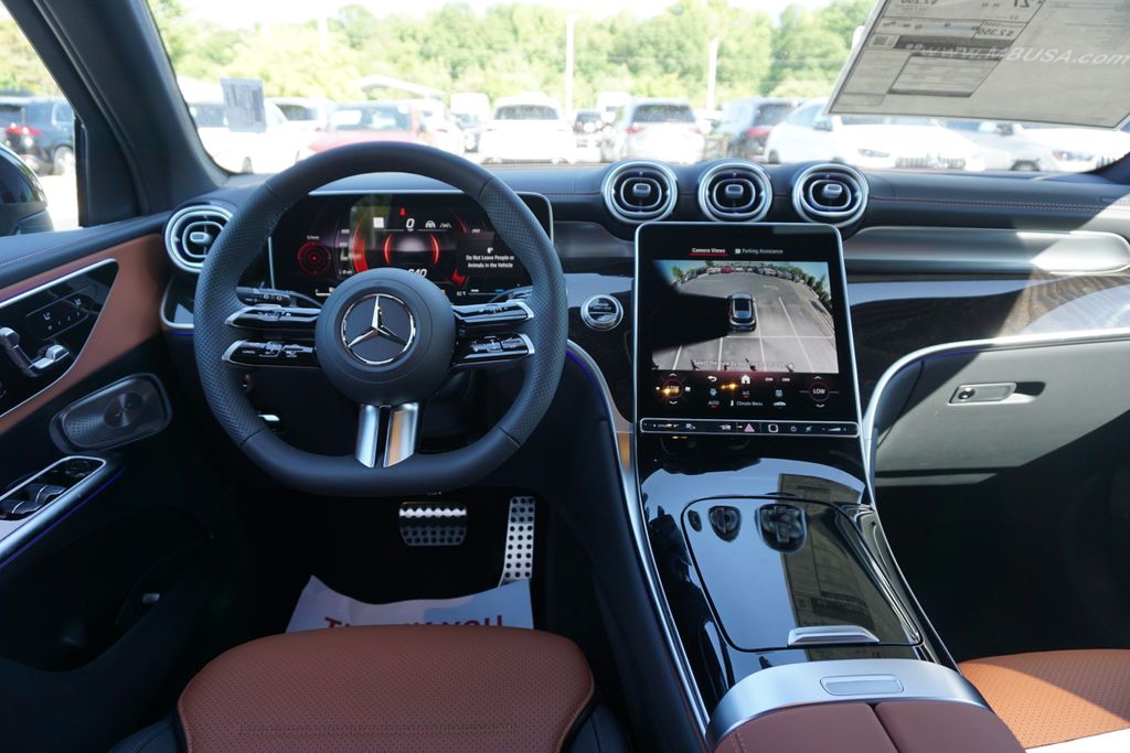 2025 Mercedes-Benz GLC 300 23