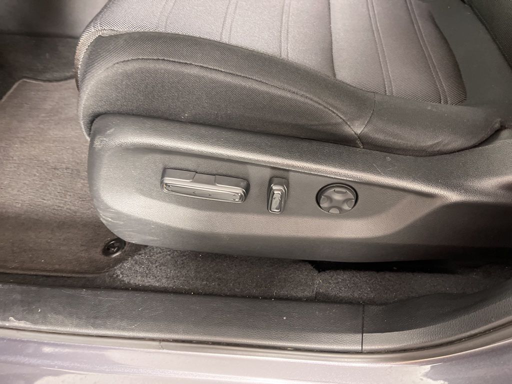 Thumbnail: 2021 Honda CR-V - 22