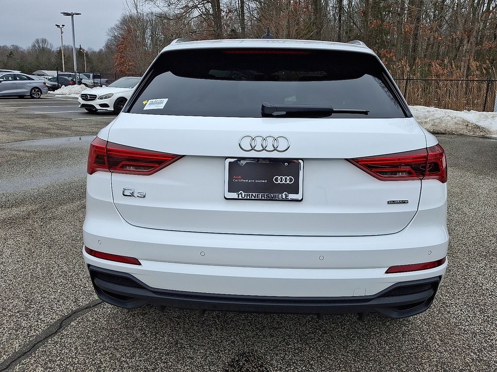 Thumbnail: 2025 Audi Q3 - 5