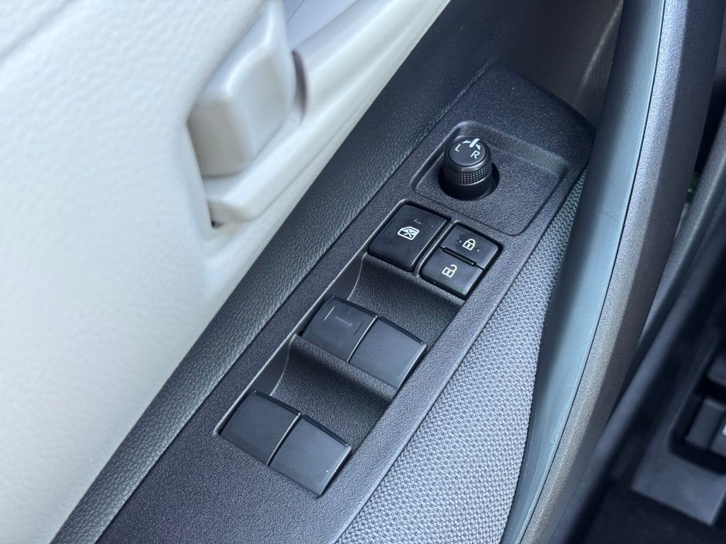 2026 Toyota Corolla LE photo 17