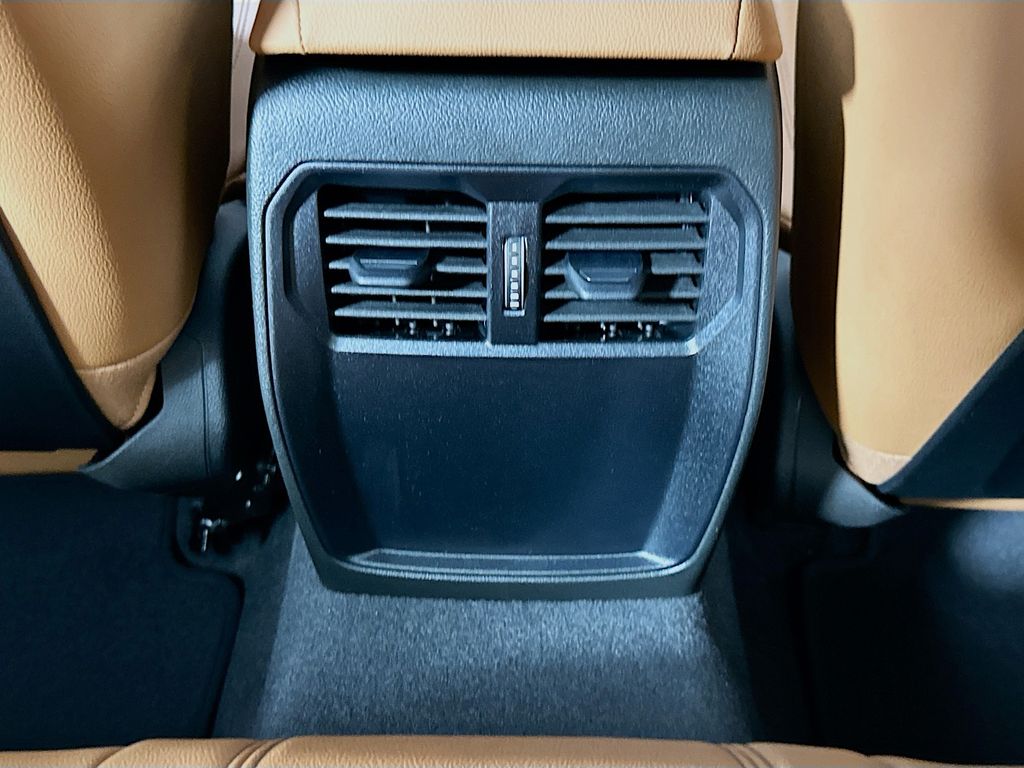 Thumbnail: 2026 BMW 2 Series - 18