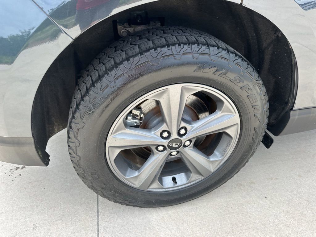2022 Stone Blue Metallic Ford Edge SEL AWD SUV
