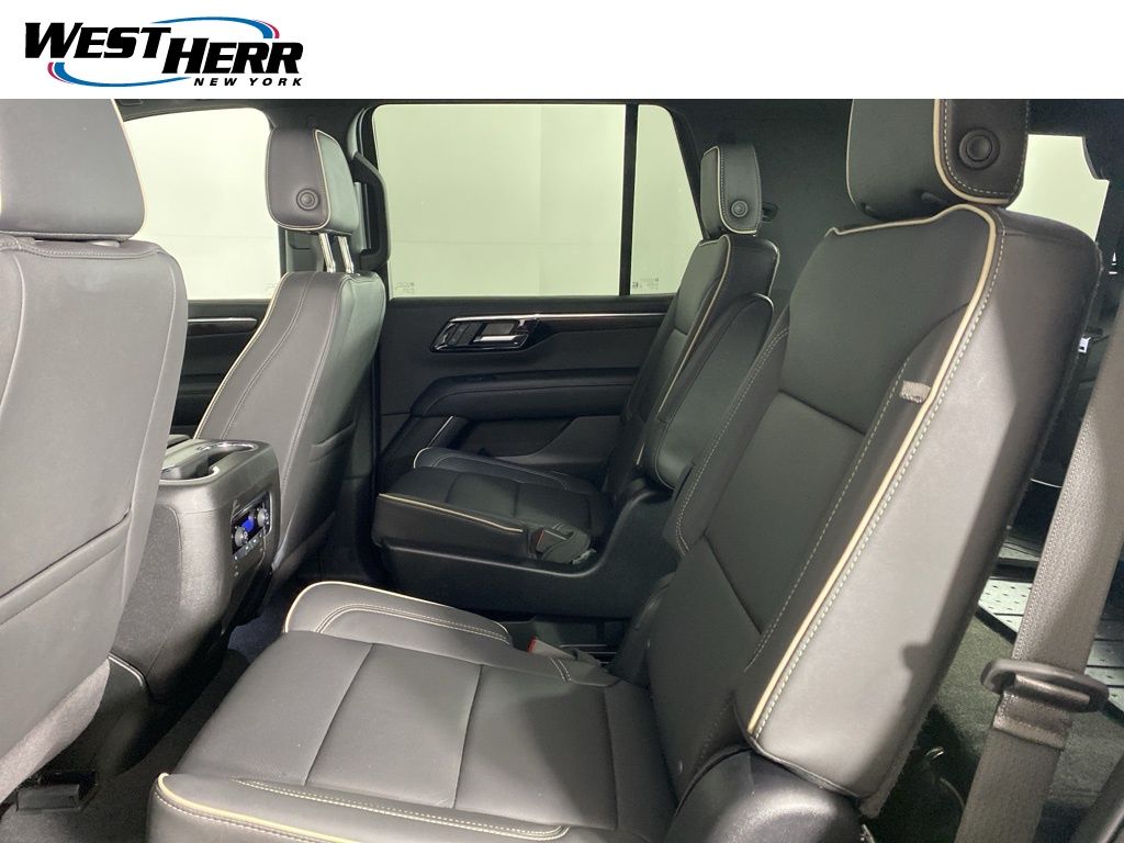 Used 2025 Gray Chevrolet Premier image 14