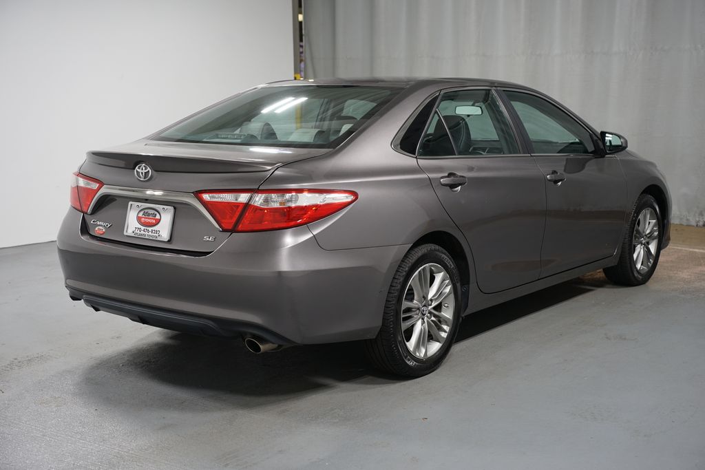 Thumbnail: 2017 Toyota Camry - 8