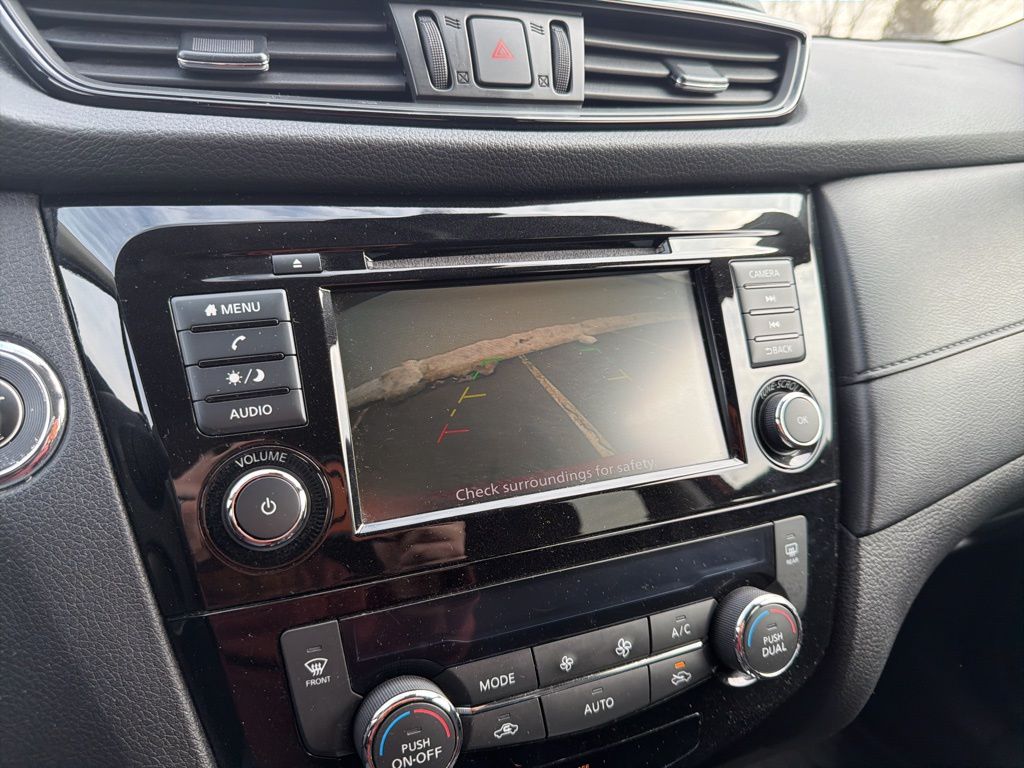 Thumbnail: 2020 Nissan Rogue - 30