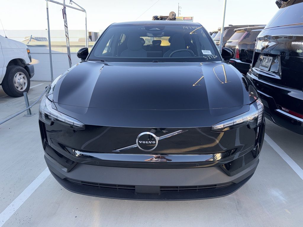 2025 Volvo EX30 Twin Plus eAWD