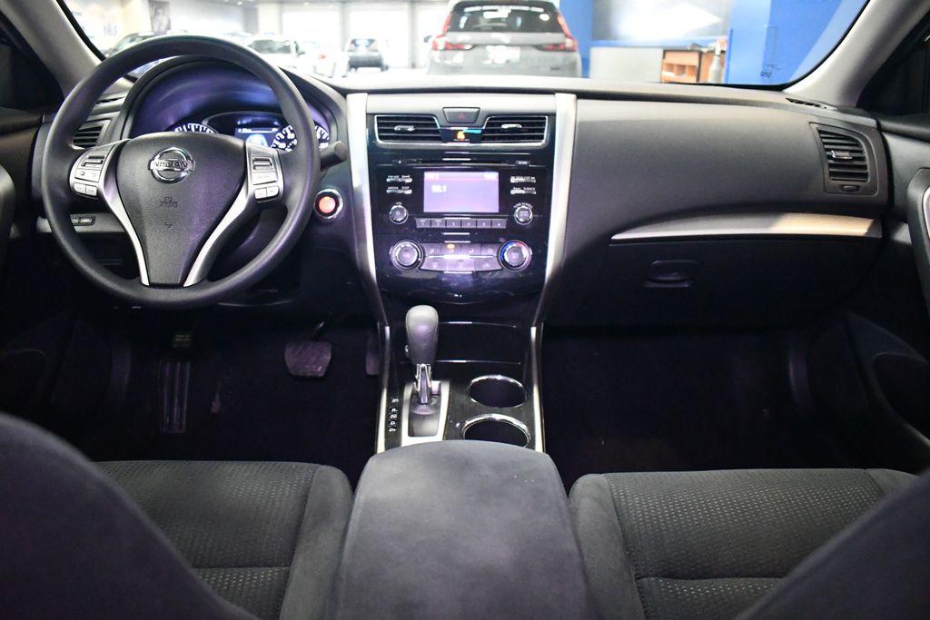 Thumbnail: 2014 Nissan Altima - 19