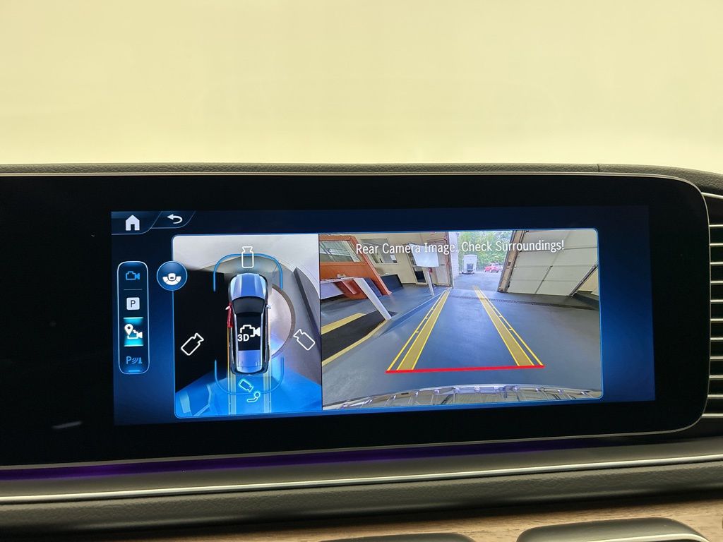 Thumbnail: 2026 Mercedes-Benz GLS - 18