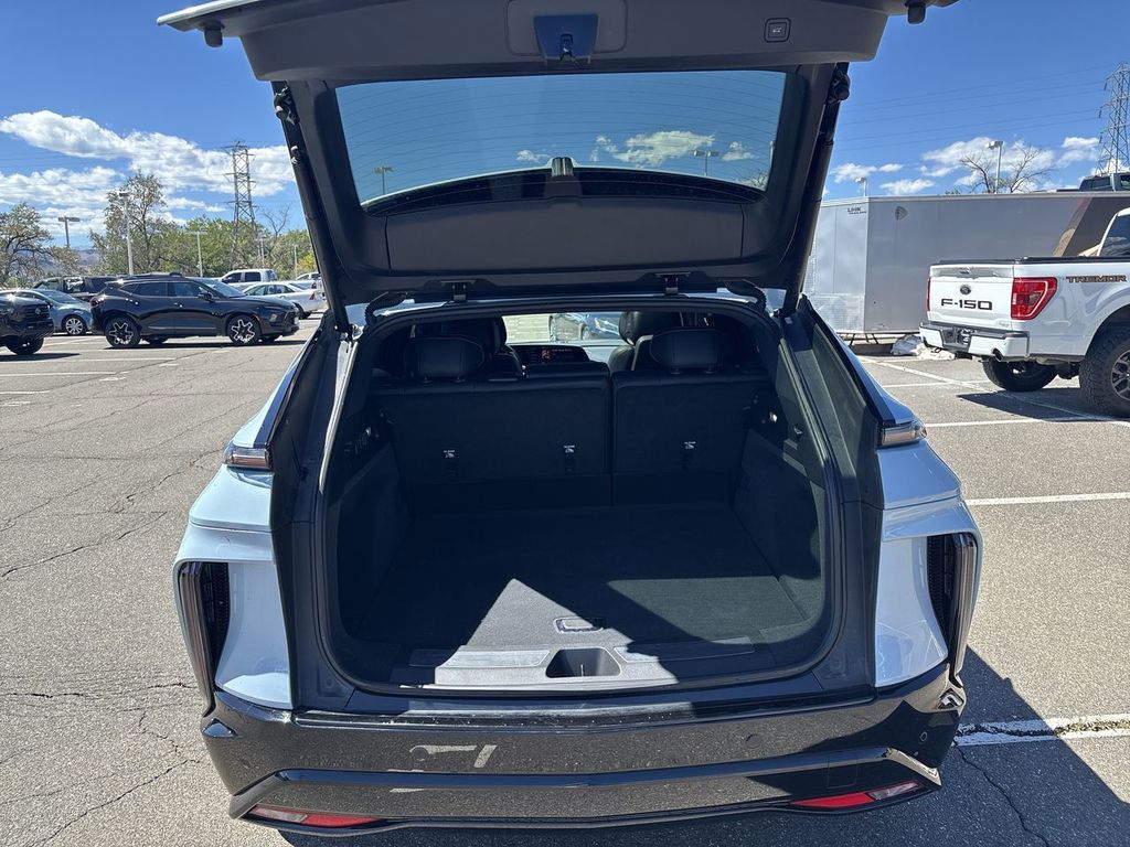 Used 2024 Cadillac LYRIQ SUV