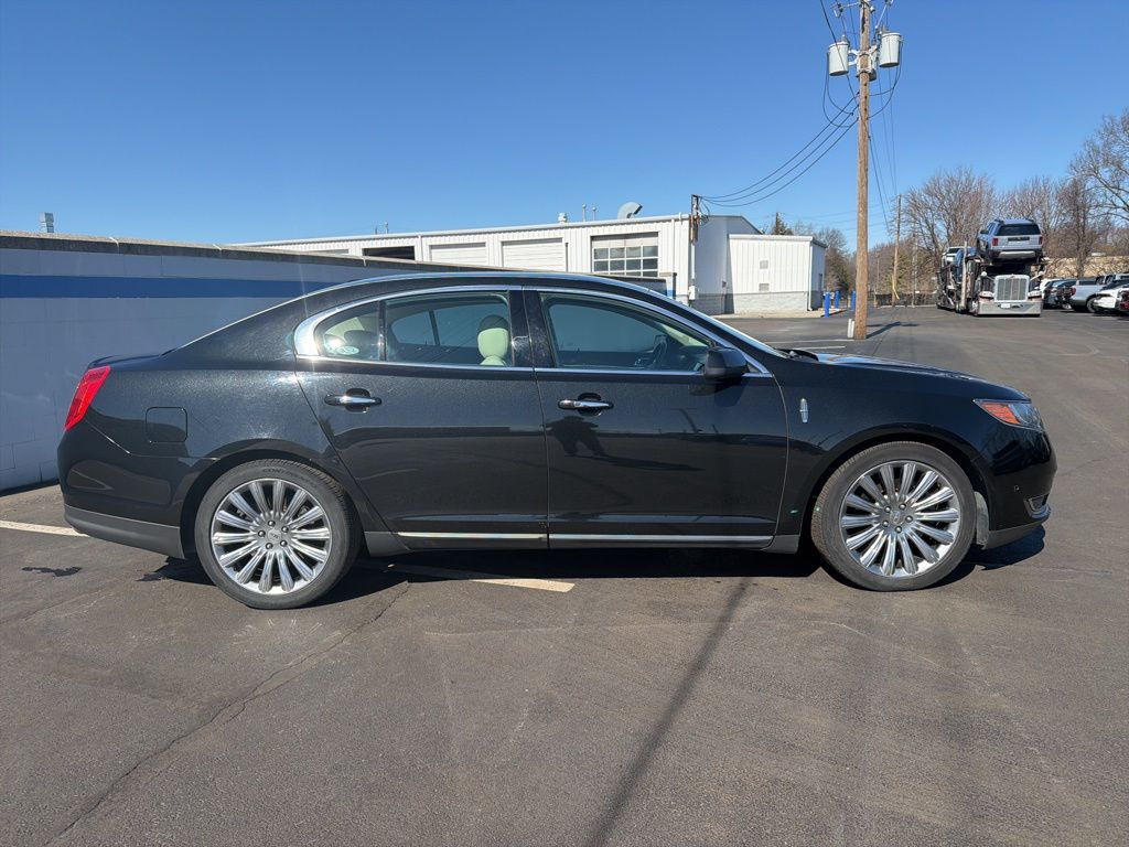 Thumbnail: 2015 Lincoln MKS - 6