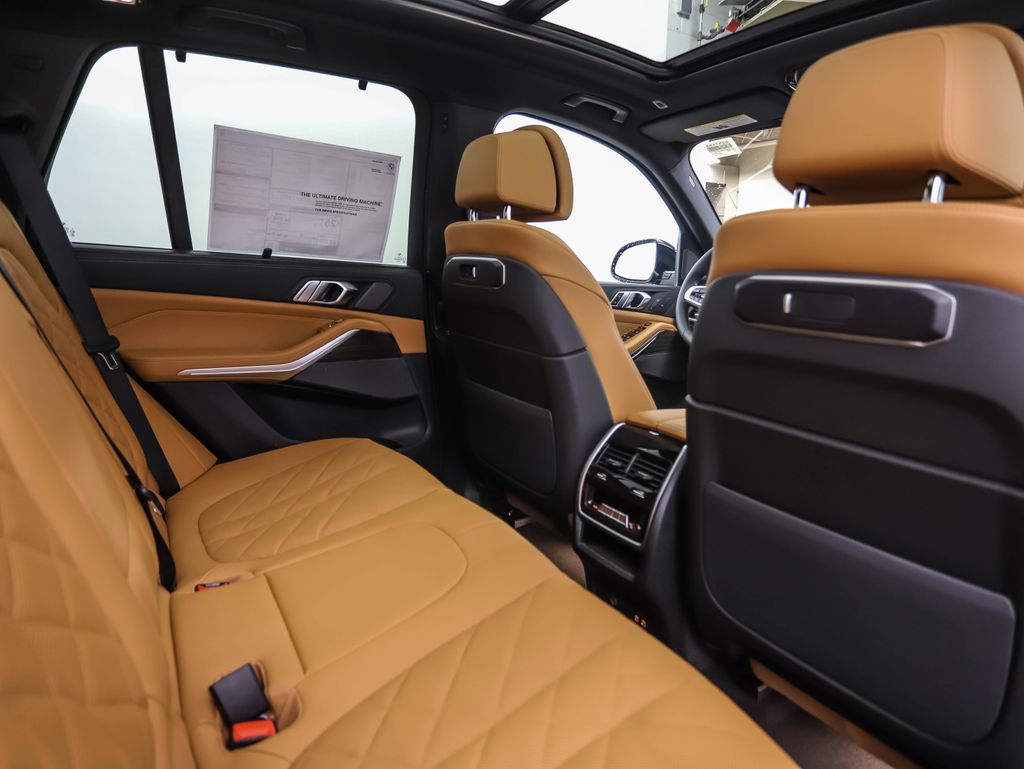 Thumbnail: 2026 BMW X5 - 25