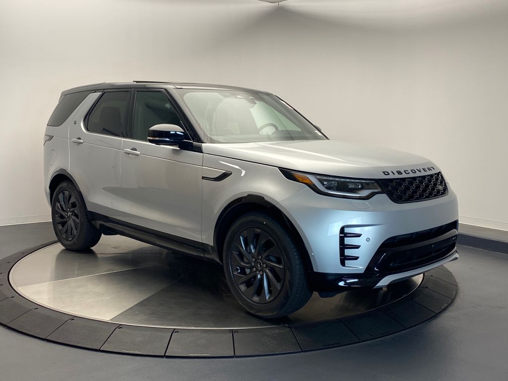 2023 Land Rover Discovery R-Dynamic S 7