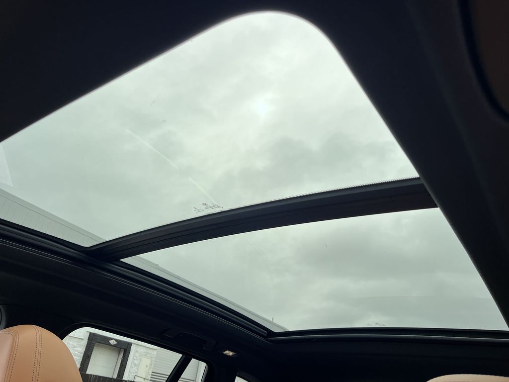 Thumbnail: 2022 BMW X3 - 21