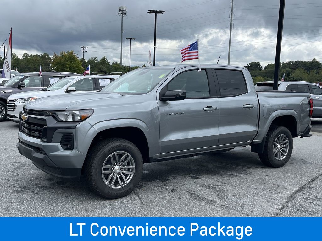 2024 Chevrolet Colorado LT photo