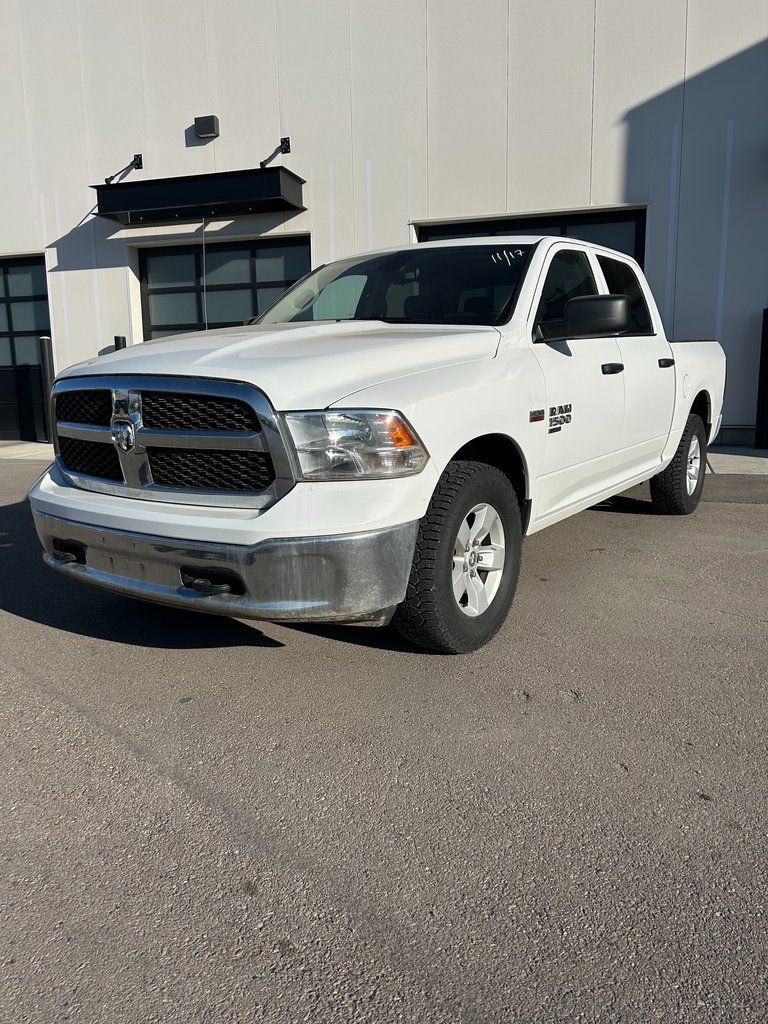 2022 RAM 1500 Classic SLT Crew Cab 4WD