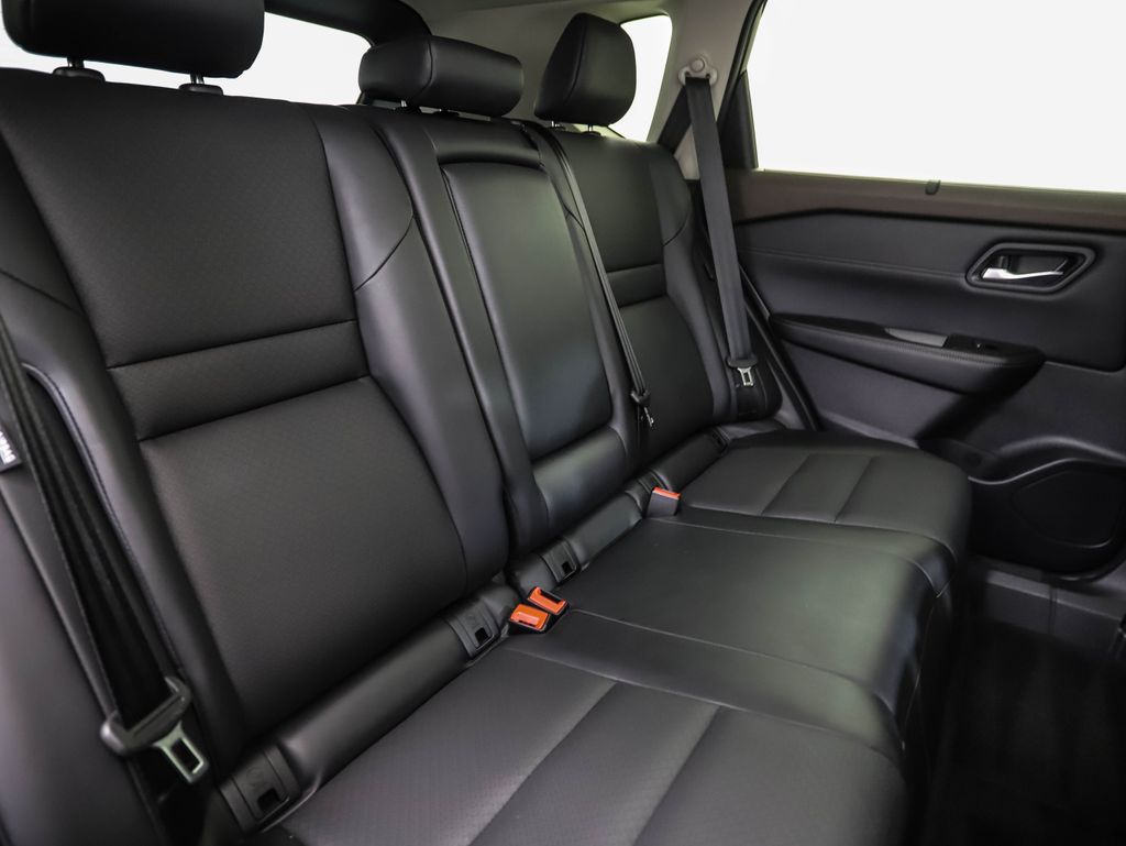 Thumbnail: 2023 Nissan Rogue - 26