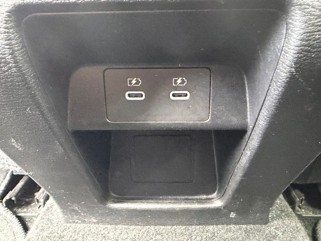 2025 Mitsubishi Outlander SE Silver at South Hills Kia