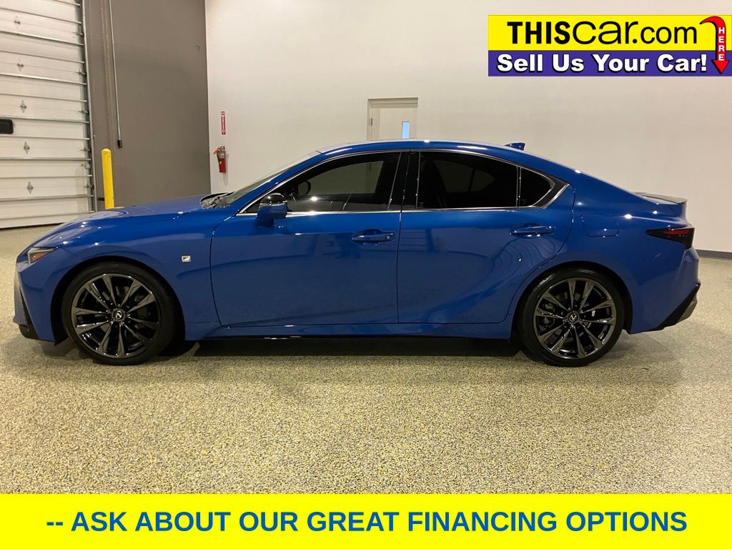 2023 Lexus IS 350 F SPORT photo 4