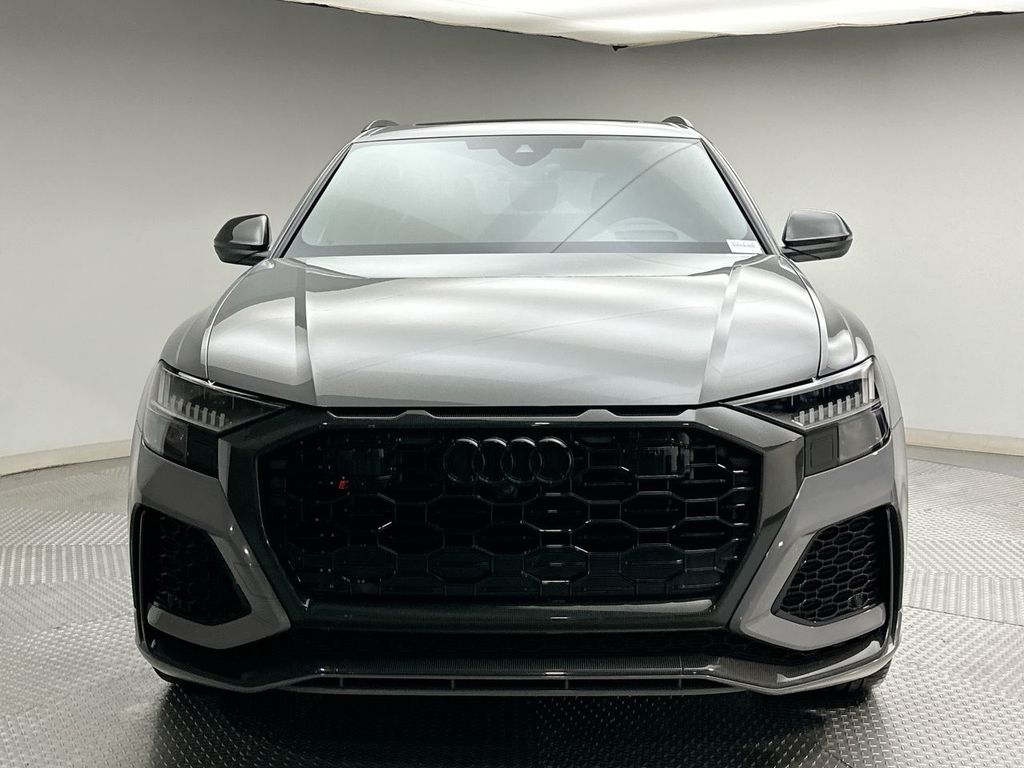 Thumbnail: 2023 Audi RS Q8 - 16
