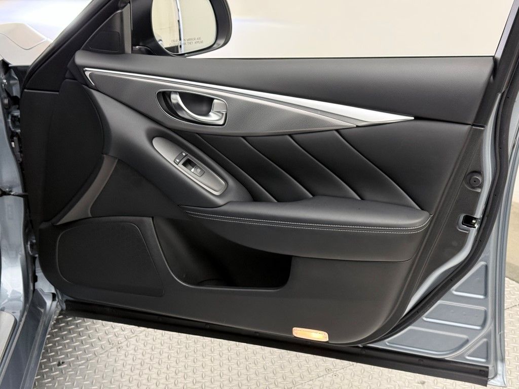 Thumbnail: 2016 INFINITI Q50 - 22