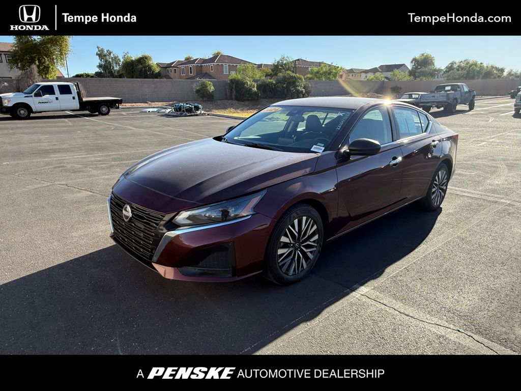 Thumbnail: 2024 Nissan Altima - 1