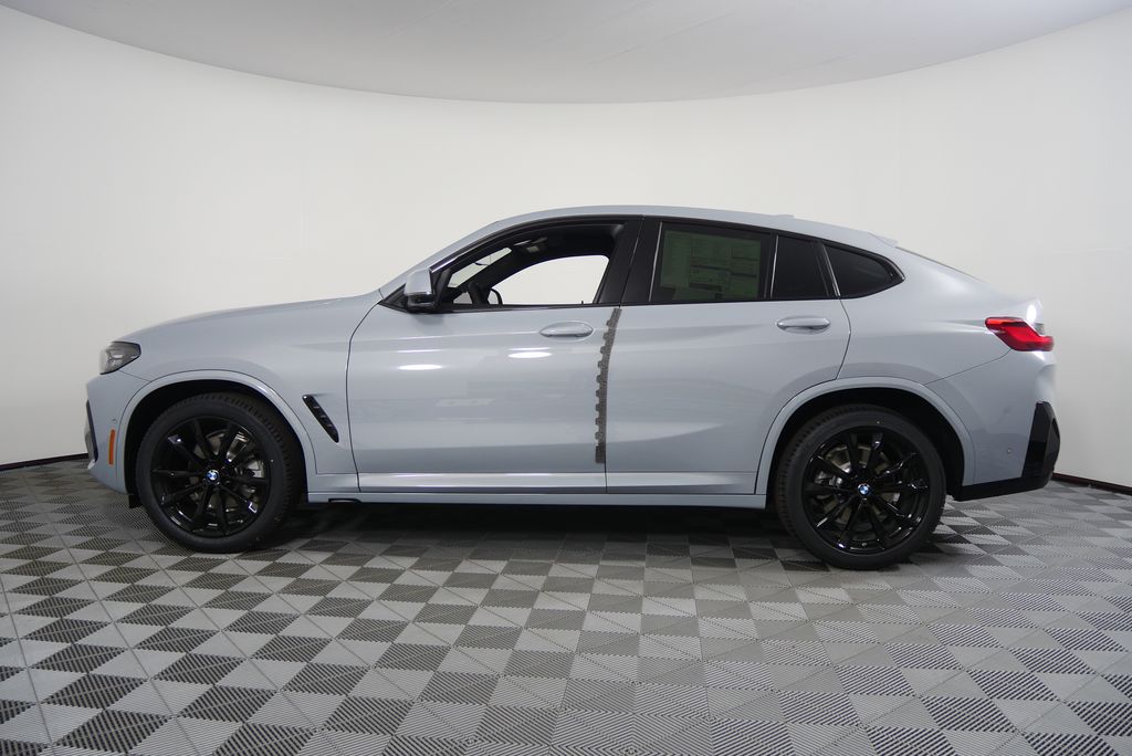 Thumbnail: 2025 BMW X4 - 6