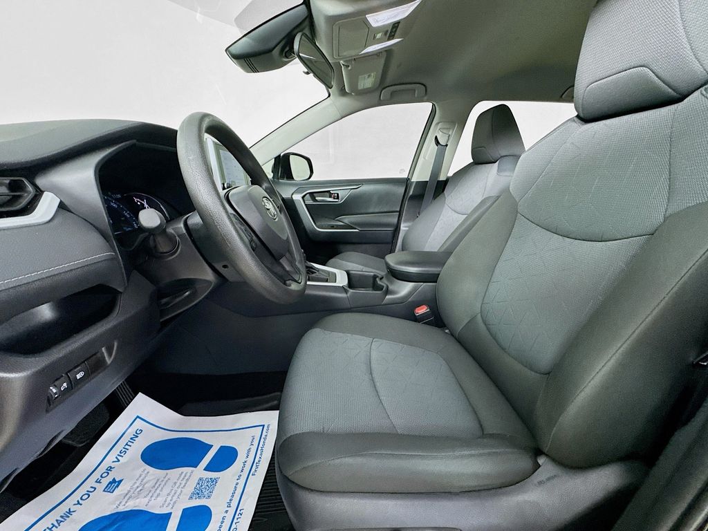 Used Car 2025 Toyota Rav4  Xle For Sale Under $35,000 In Austin, Texas