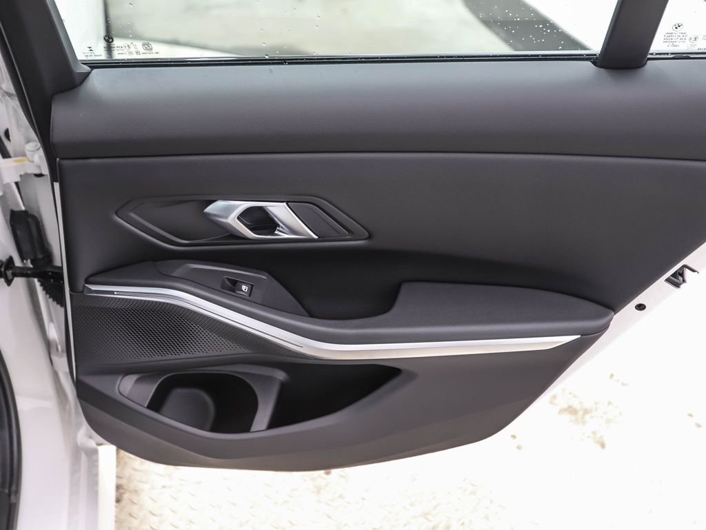 Thumbnail: 2026 BMW 3 Series - 24