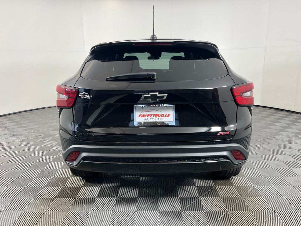 Thumbnail: 2026 Chevrolet Trax - 4