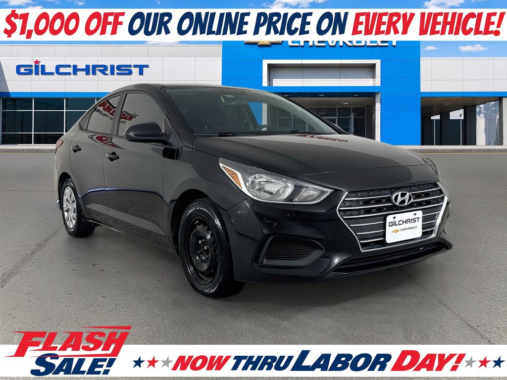 Absolute Black Pearl 2022 Hyundai Accent Sedan Front-Wheel Drive Continuously Variable Transmission
