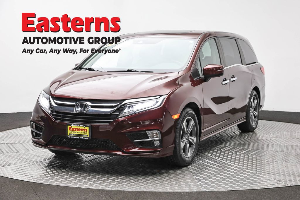 Red 2018 Honda Odyssey Touring FWD Minivan Front-Wheel Drive Automatic
