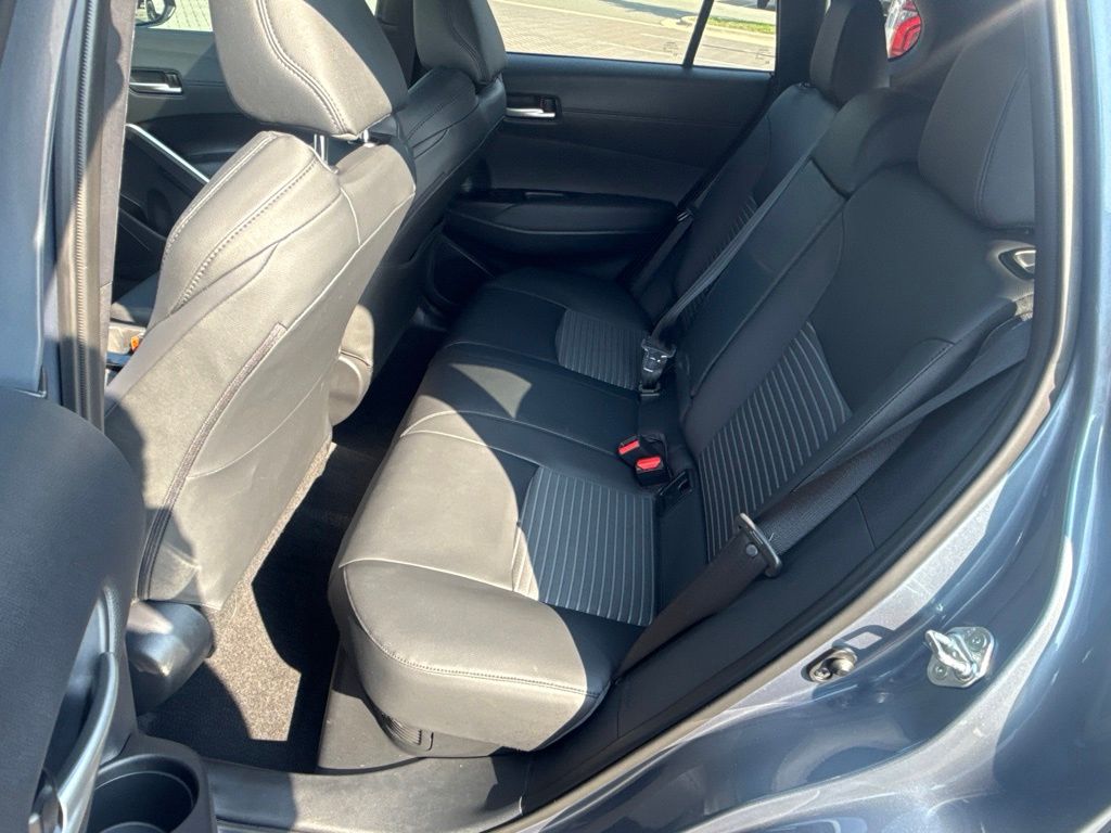 Used 2025  Toyota Hybrid XSE image 21