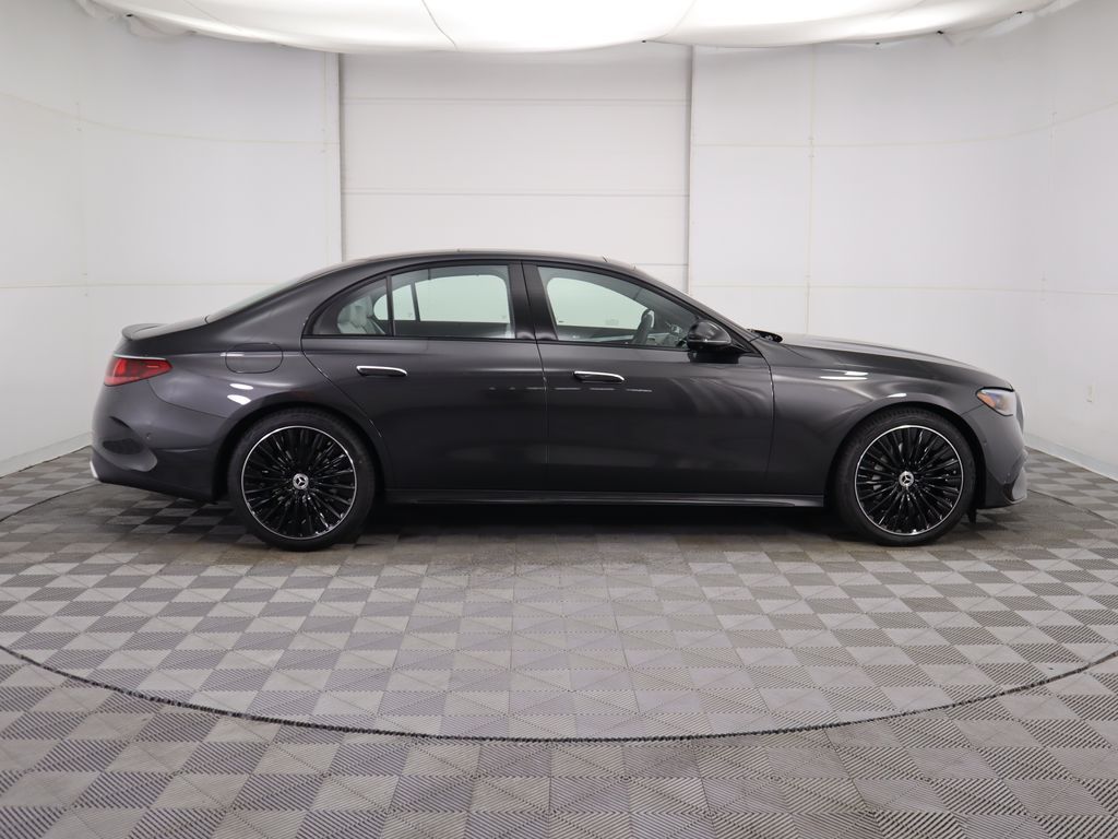 Thumbnail: 2026 Mercedes-Benz E-Class - 4