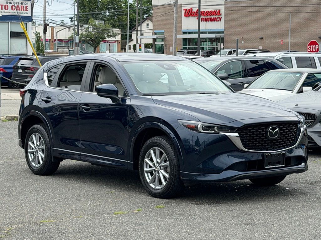 2024 Mazda CX-5 S Preferred package Auto AWD's photo