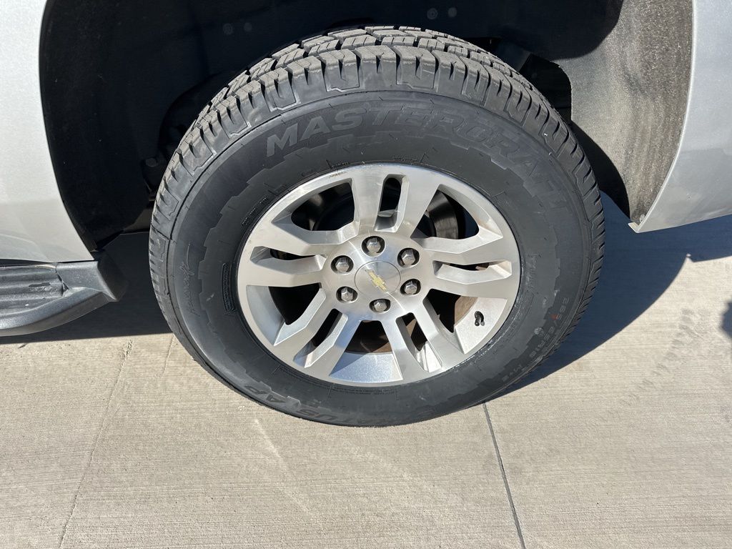 2019 Chevrolet Tahoe LT 13