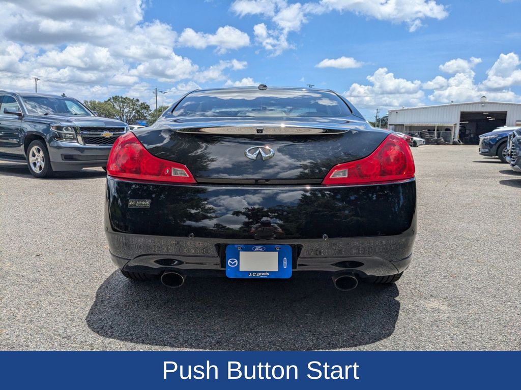 2013 INFINITI G37 Coupe Journey