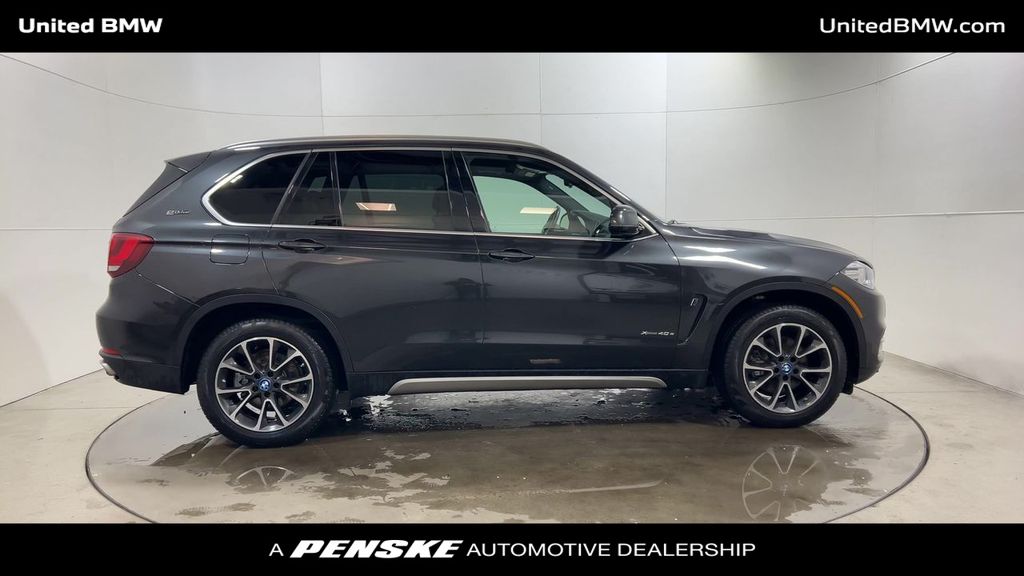 Thumbnail: 2017 BMW X5 - 9