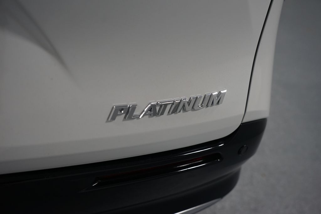 Thumbnail: 2025 Toyota Sienna - 10
