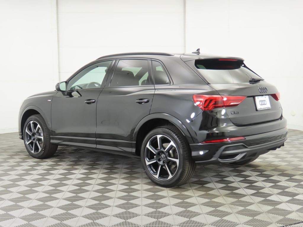 Thumbnail: 2025 Audi Q3 - 7