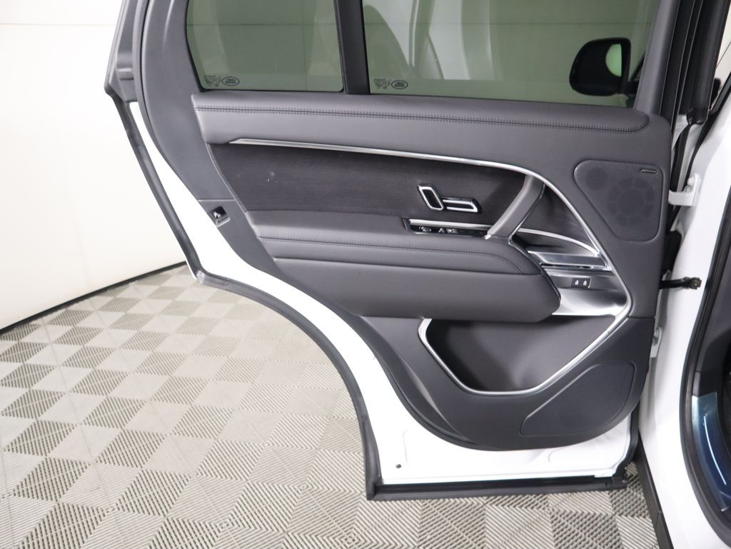 Thumbnail: 2026 Land Rover Range Rover - 27