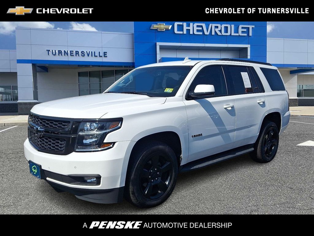 Summit White 2017 Chevrolet Tahoe SUV / Crossover Four-Wheel Drive 6-Speed Automatic Overdrive