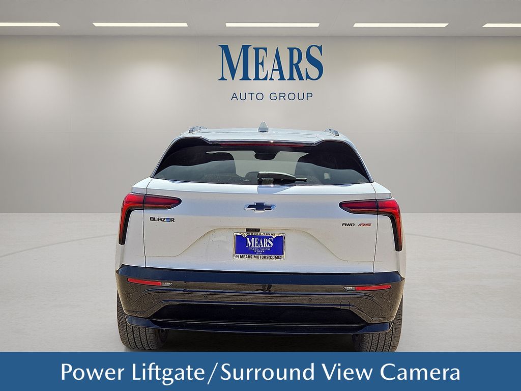 View vehicle photo 5